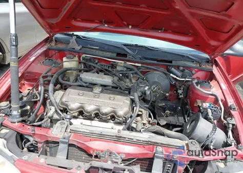 1998 Ford Escort Se z USA, uszkodzony, nr VIN 1FAFP13P7WW201703